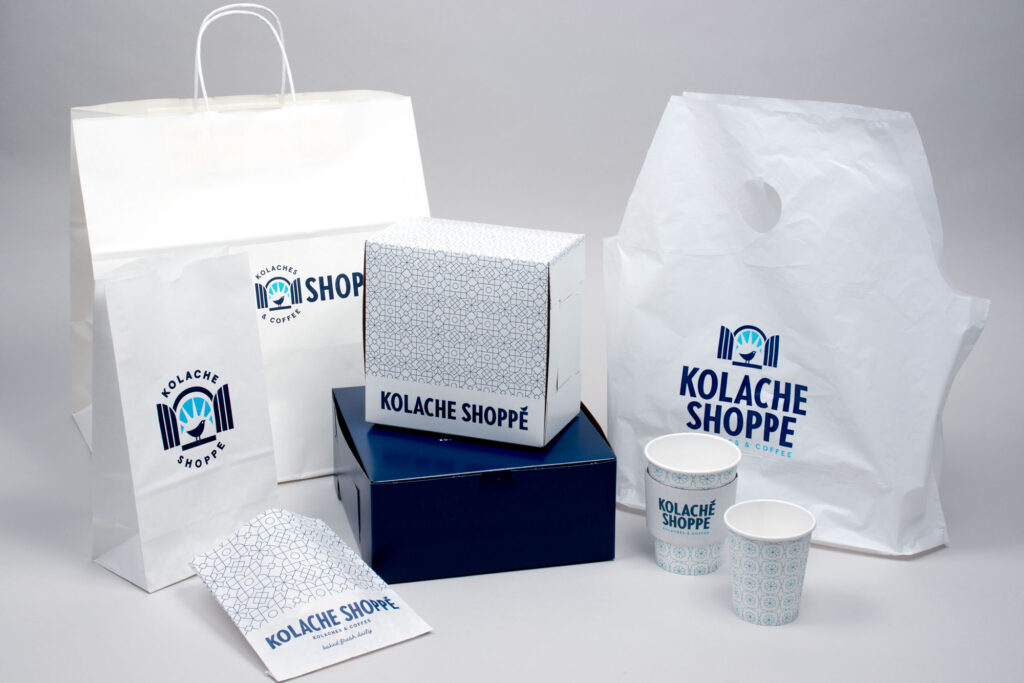 Custom printed coordinated restaurant takeout packaging