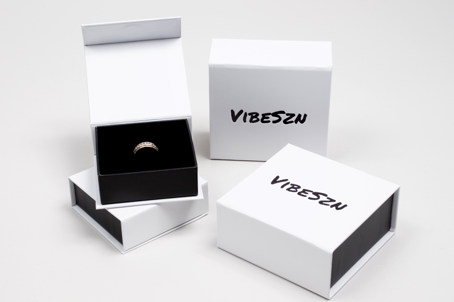 Custom jewelry packaging for Vibeszn